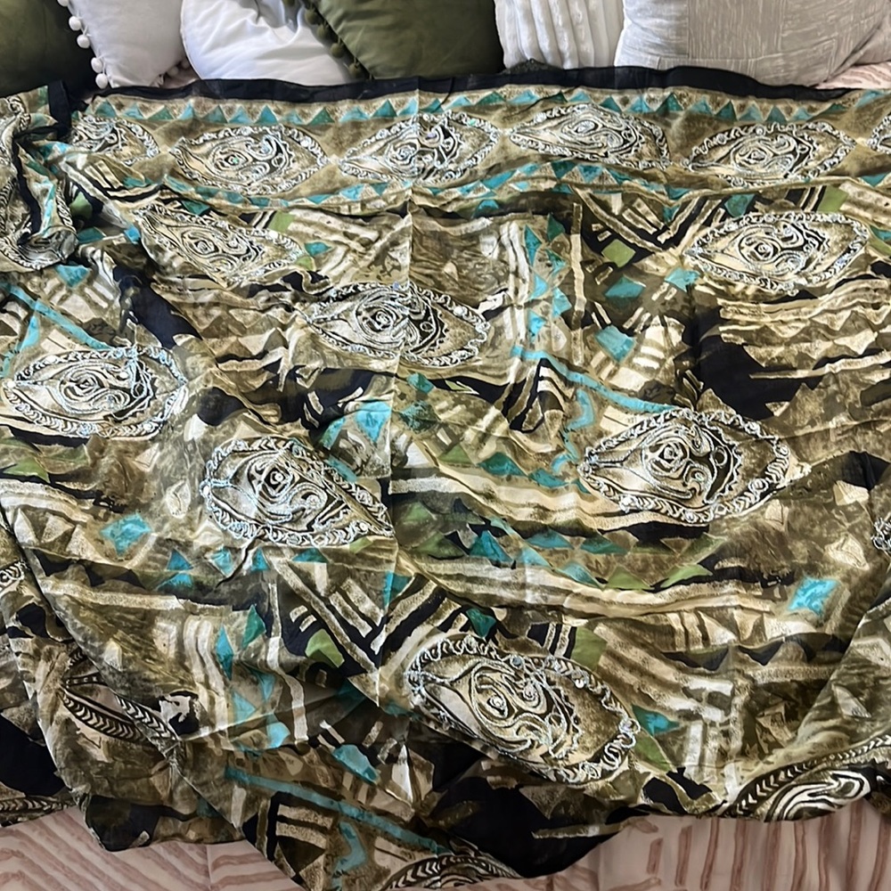 Sarong with sequins